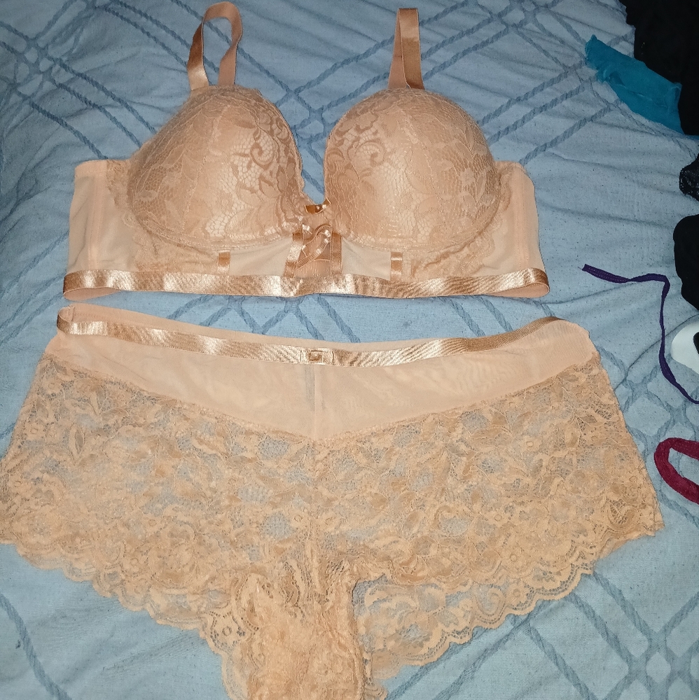 Bra and panty set